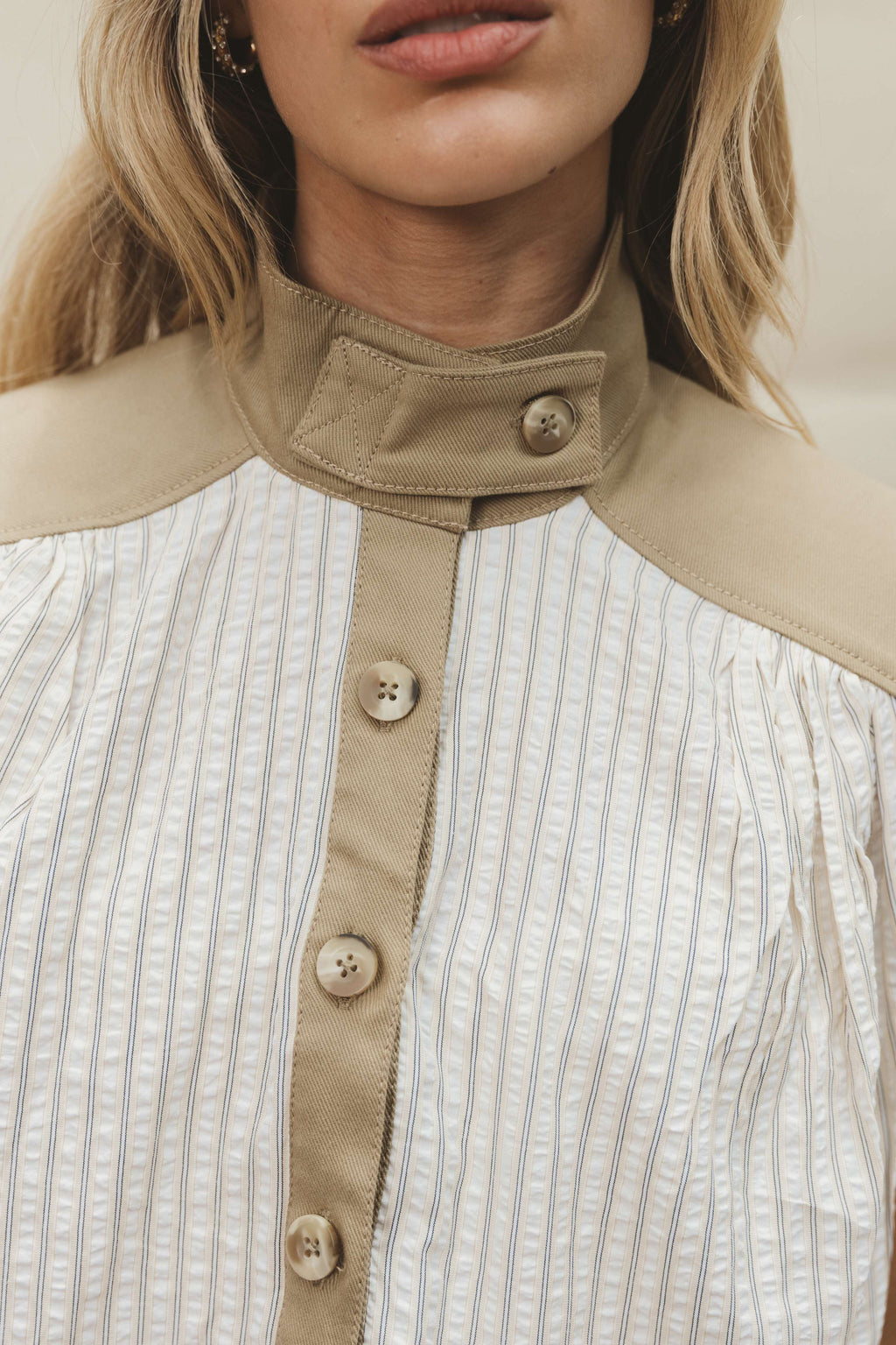 BLAIRE VEST - SAND