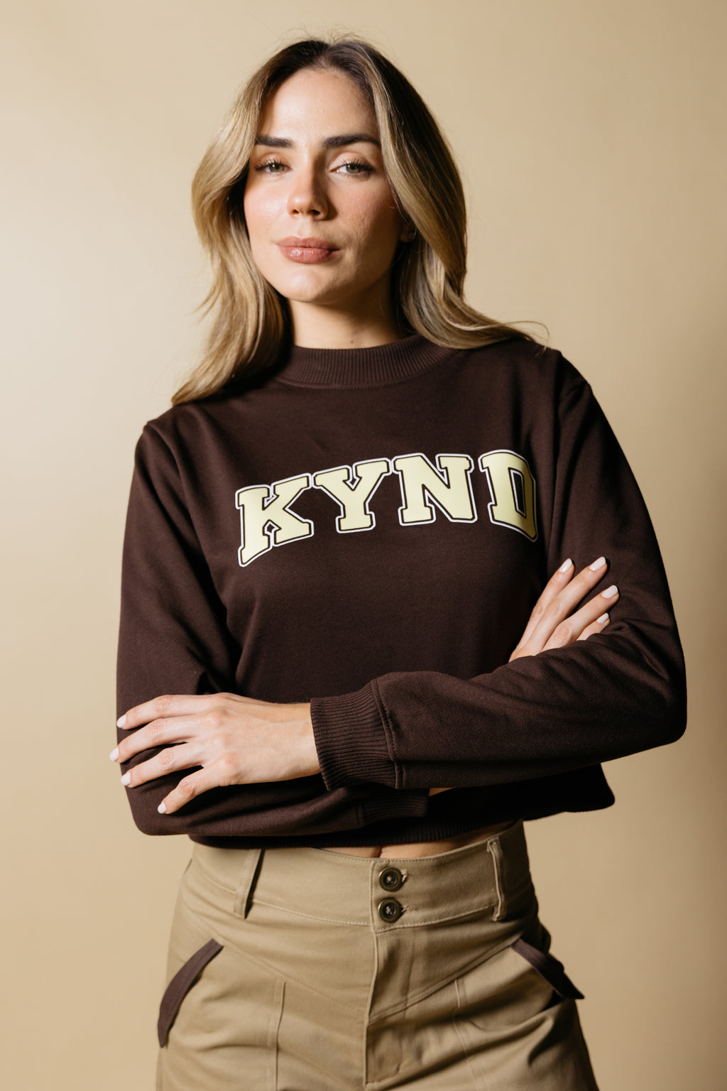 KYND CREW NECK - AVELLANA